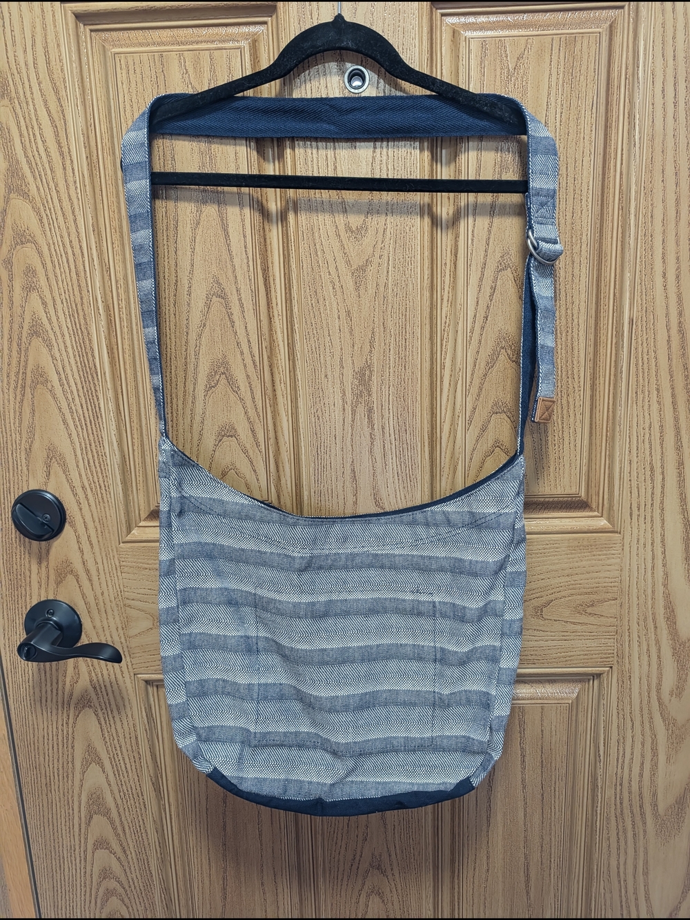 thirty-one Gray Striped Canvas Messenger Bag